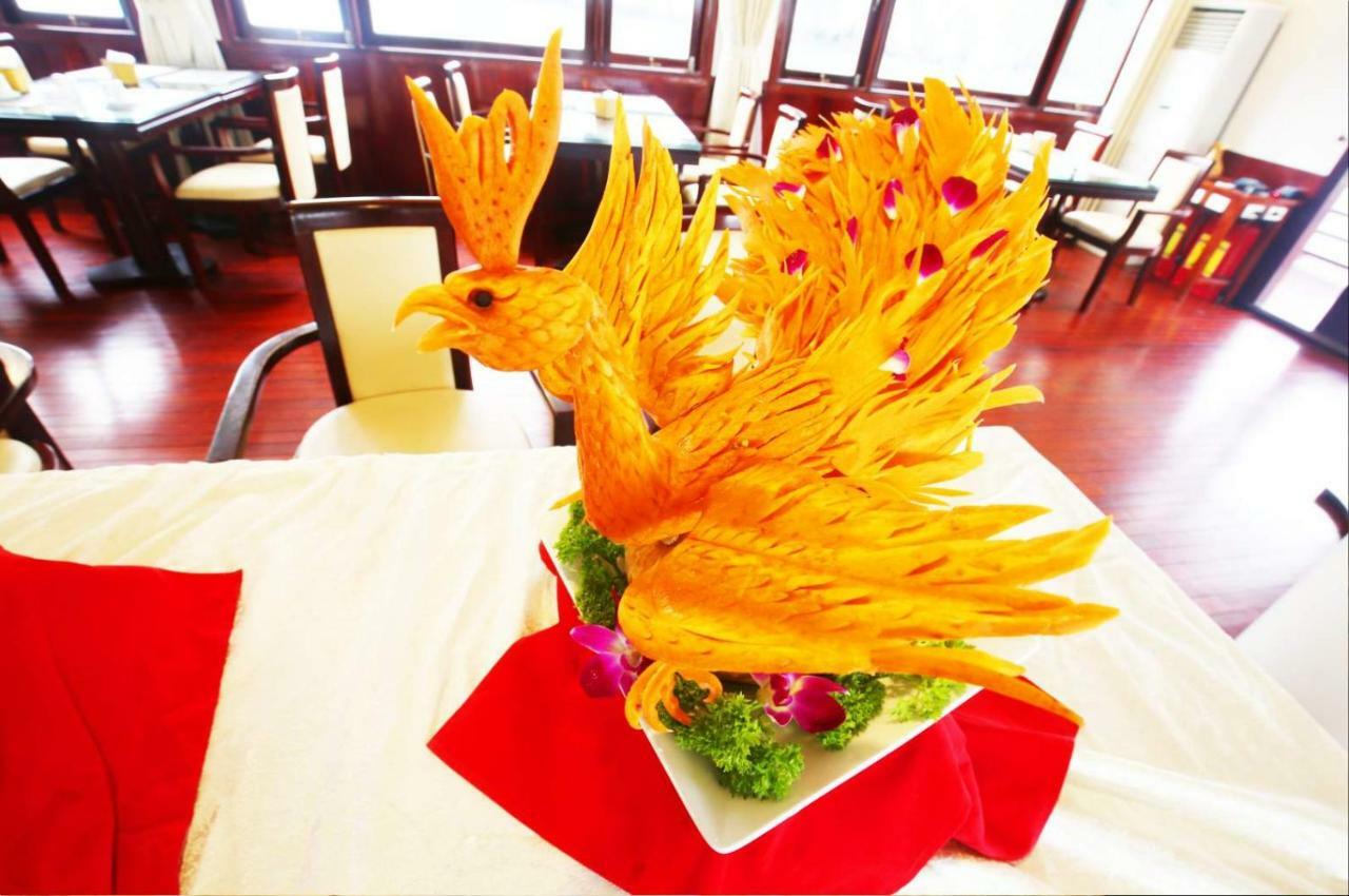 Halong Sapphire Cruise 호텔 반장현 외부 사진